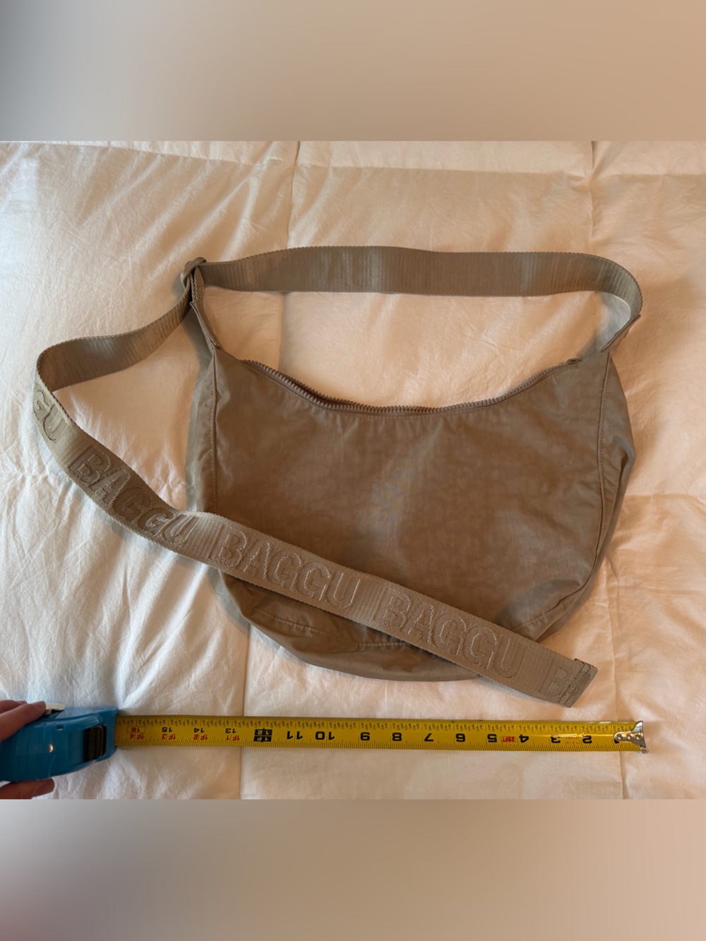 Baggu dove medium crescent Crossbody Shoulder Bag with longer Strap & key strap